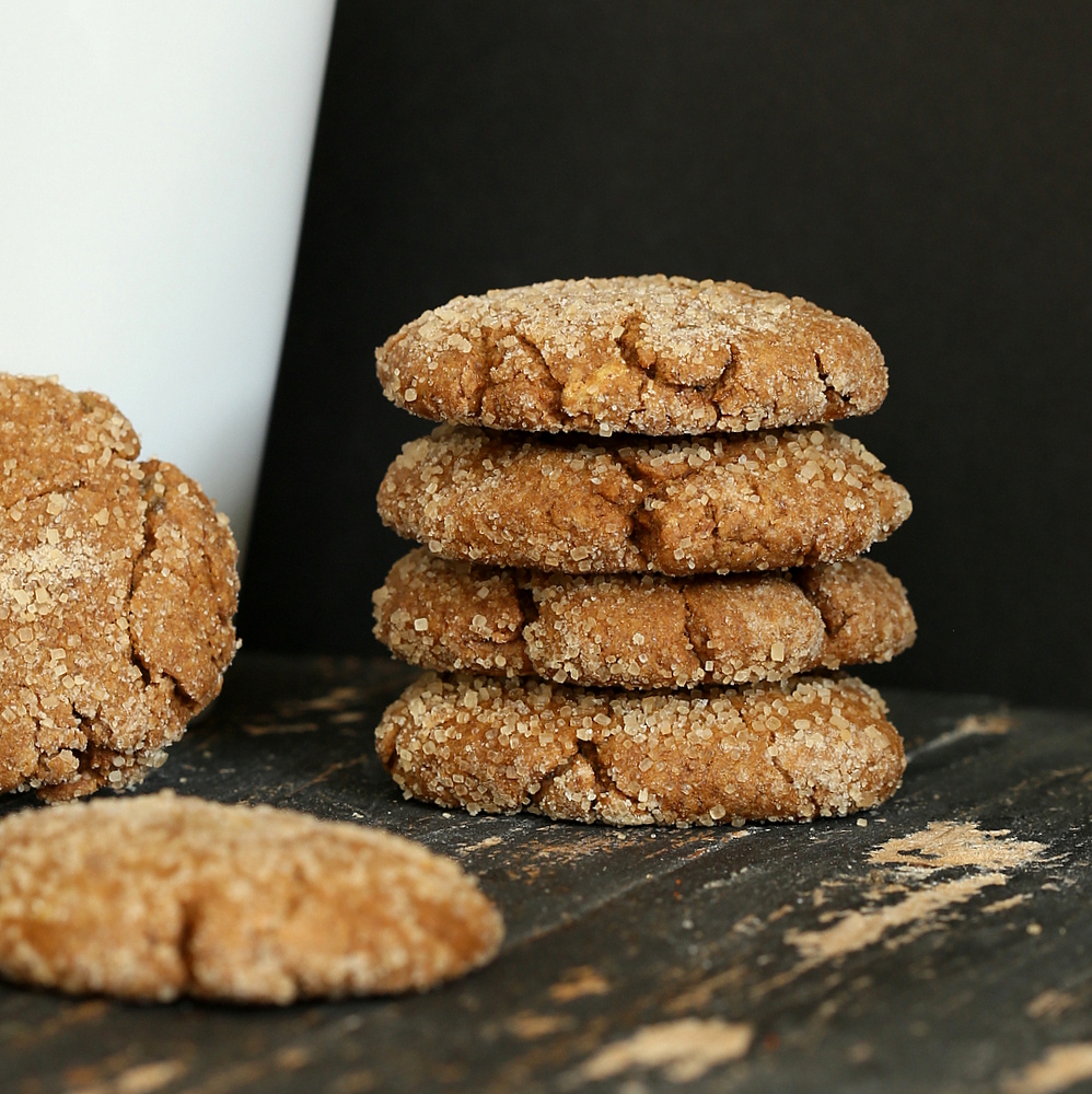 Ginger Molasses Spelt Cookies