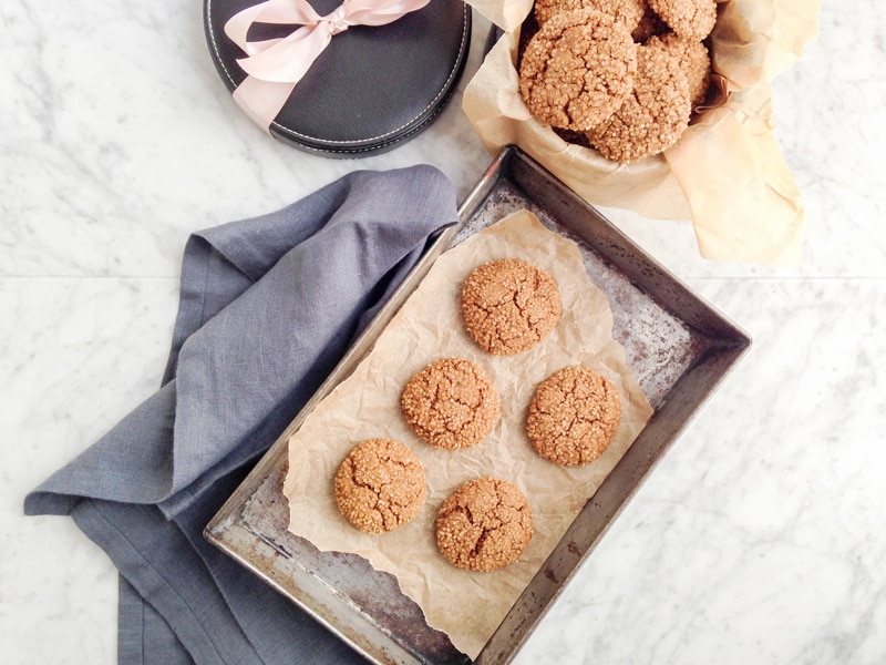 Ginger Molasses Spelt Cookies